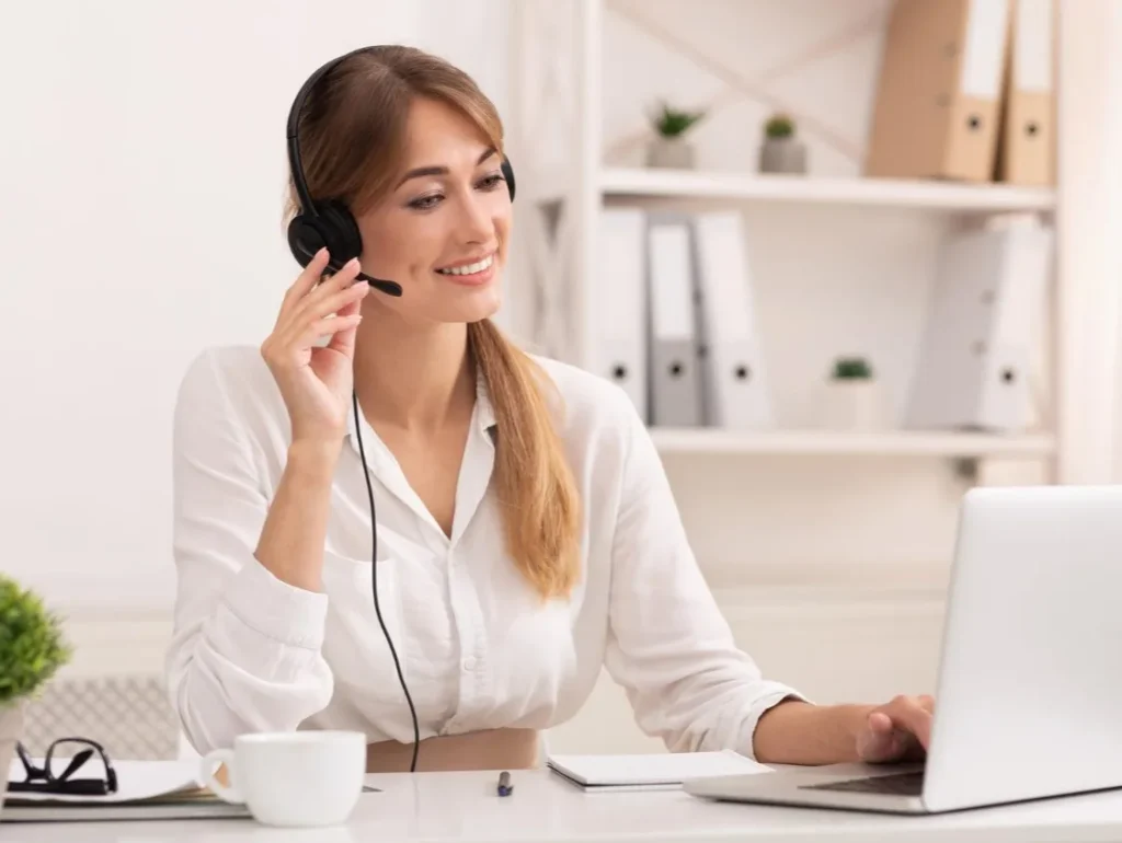 Atención al cliente para solicitar información